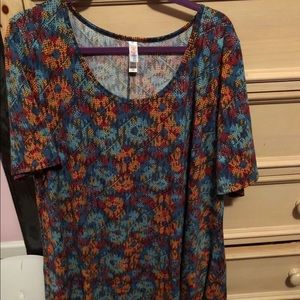 LulaRoe perfect T